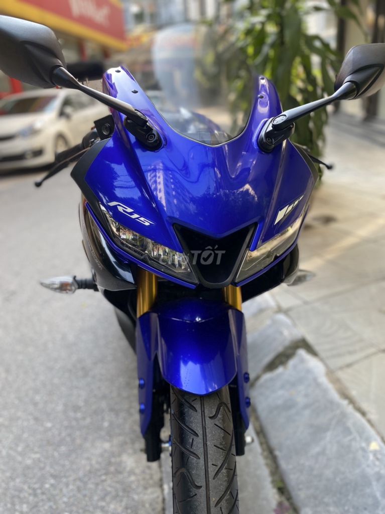 Yamaha r15 v3 chót chét.mới cứng.góp o đồng. Mua bán Xe máy tại Quận Cầu Giấy Hà Nội được đăng bởi Tong motor xe may hình 3