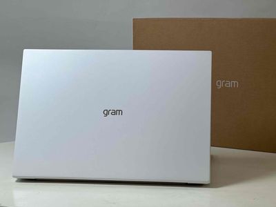 LG Gram i7 1260P 16G 512G 17" 2K 99% Fullbox