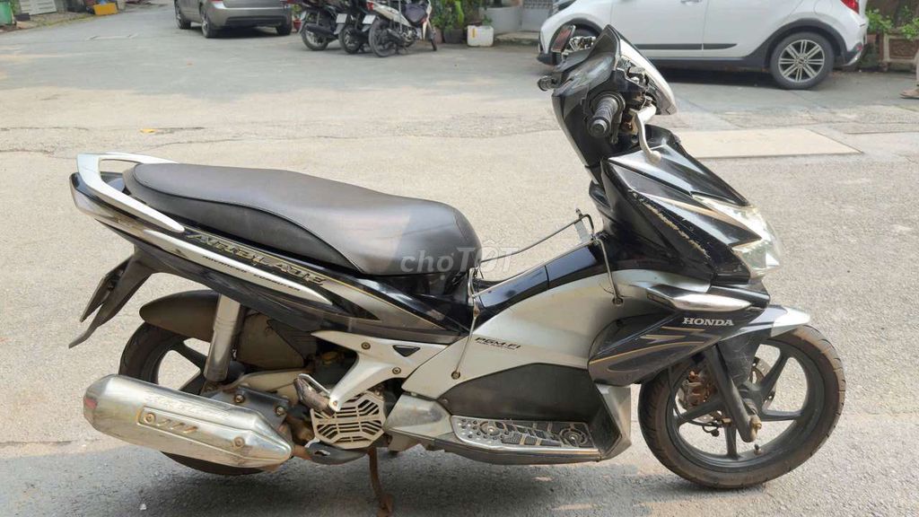 Honda Air Blade Fi 2009, черный, серебристый