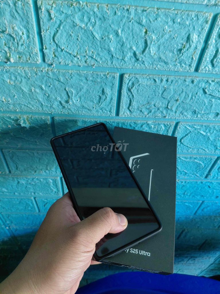 Samsung S25 Ultra 256GB Bạc trắng. Mua bán Điện thoại tại Thành phố Dĩ An Bình Dương được đăng bởi Doãn Hùng hình 1