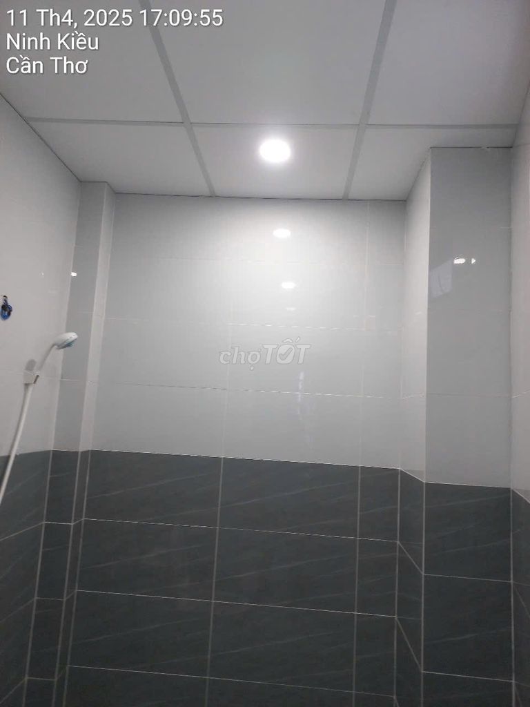 Nhà mặt tiền ngay ngã tư vòng xoay Nguyễn Văn Cừ. Mua bán văn phòng, mặt bằng kinh doanh tại Quận Ninh Kiều Cần Thơ được đăng bởi Lâm Vĩ Nhiệm hình 2