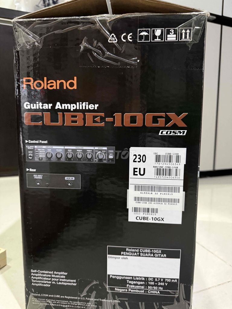 amplifier roland cube 10gx ,đàn guitar điện legend