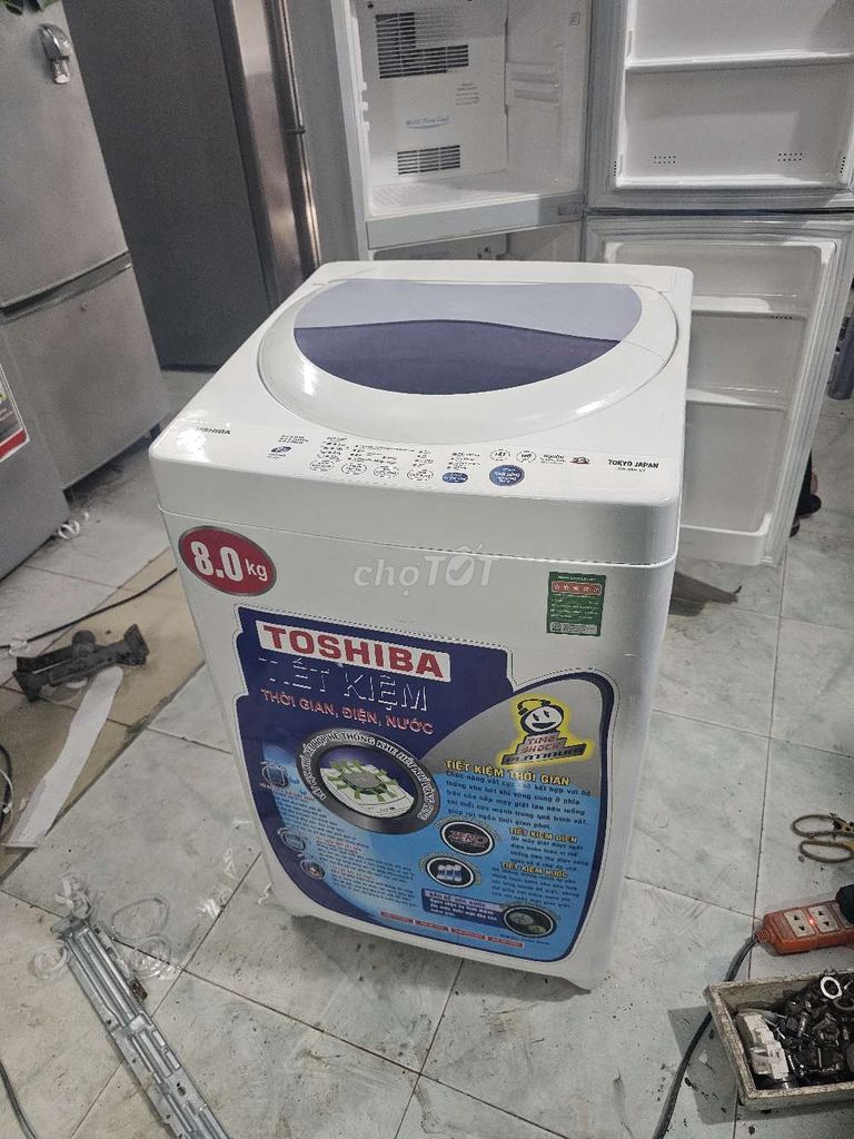 Máy giặt toshiba 8kg còn mới, bảo hành 3 tháng