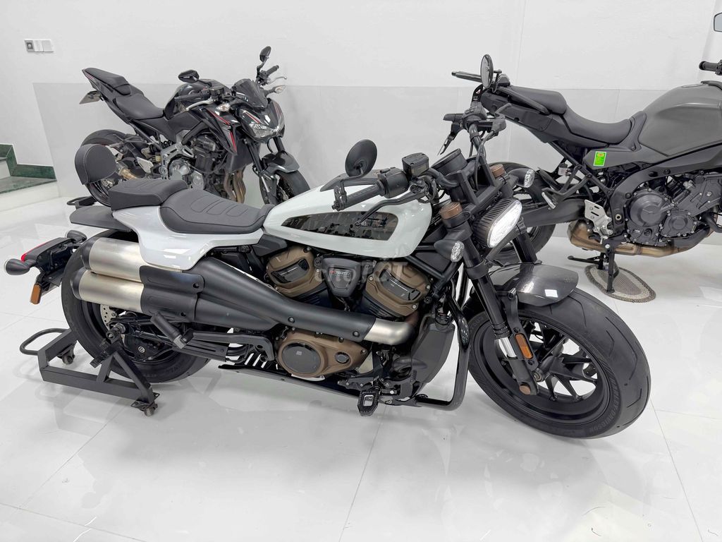 Harley-Davidson Sportster S 1250 Trắng Công Tử. Mua bán Xe máy tại   được đăng bởi Tấn Đạt MoTor Tổng Đại Lý Xe Giá Tốt Nhất Hà Nội hình 1