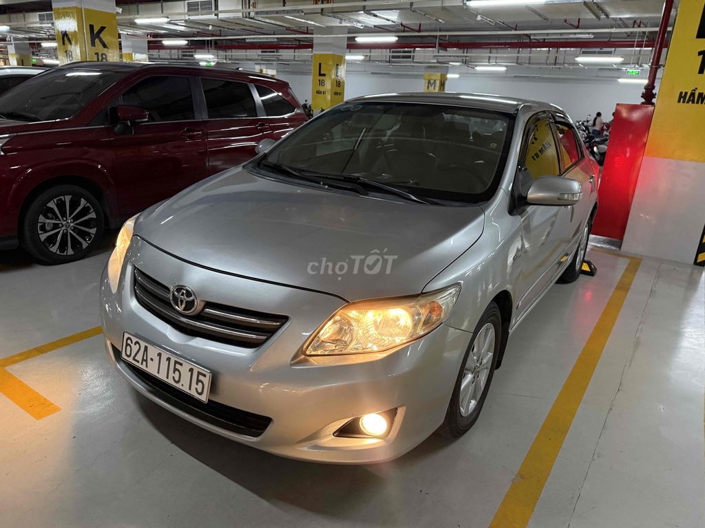 Toyota Corolla Altis 2010 1.8G AT - 82000 km