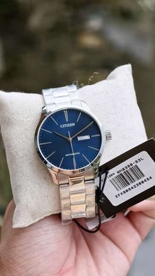 Đc tặng không thích mẫu này nên bán. Mua bán Đồng hồ tại Quận Cái Răng Cần Thơ được đăng bởi Tiến Nguyễn