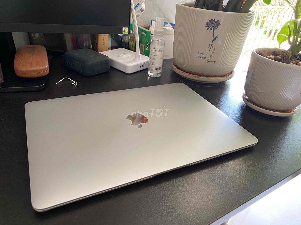Bán Macbook AIR 13 inch M1. Mua bán Laptop tại Quận 7 Tp Hồ Chí Minh được đăng bởi Dao hình 1