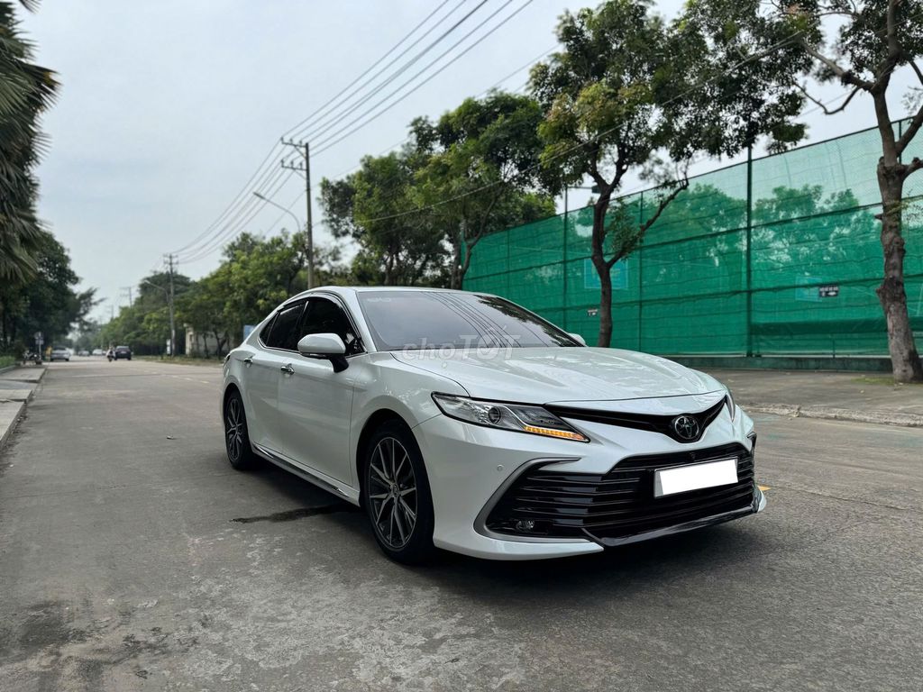 Toyota Camry 2021 2.5Q - 56000 km. Mua bán Ô tô tại Thành phố Dĩ An Bình Dương được đăng bởi Siêu Thị Ô Tô Bình Dương  hình 3