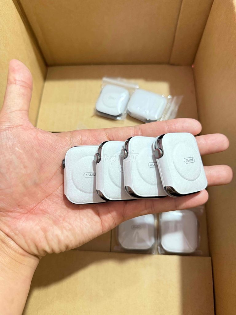 Apple Watch Series 7 Đen 45mm Mới. Mua bán Thiết bị đeo thông minh tại Thành phố Bắc Ninh Bắc Ninh được đăng bởi Nguyễn Văn Thức hình 1