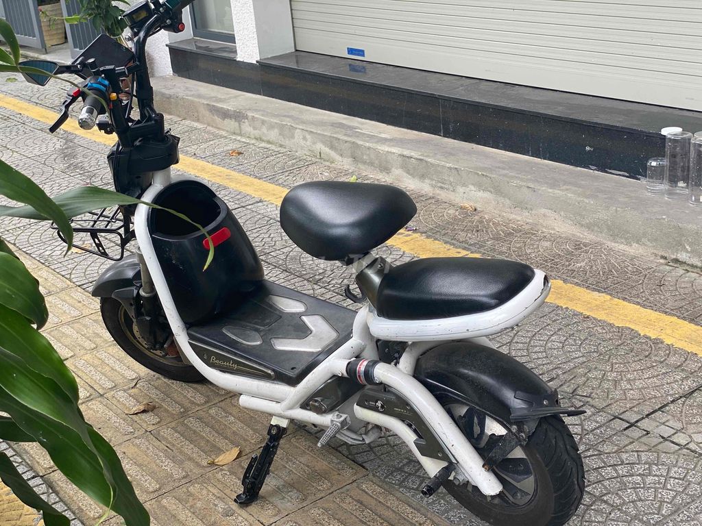 Xe đạp điện Trắng Đen. Mua bán Xe điện tại Quận Thanh Khê Đà Nẵng được đăng bởi Van Huy  hình 5