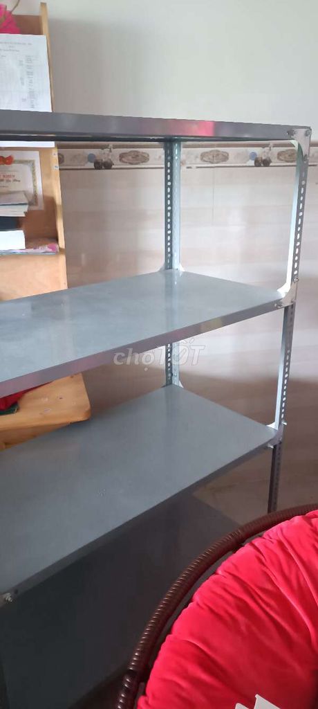 Kệ sắt V lỗ 4 tầng Xám 1m8x2m. Mua bán Tủ, kệ gia đình tại Thành phố Bến Tre Bến Tre được đăng bởi Nguyễn Quốc Anh hình 1