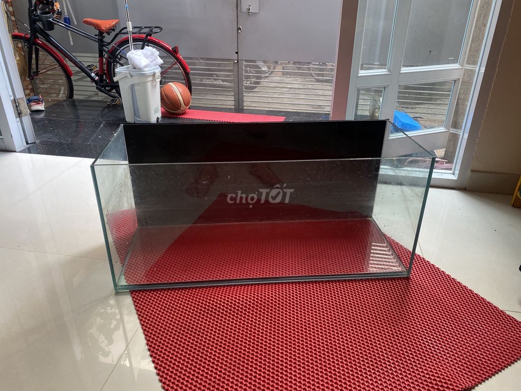 Hồ cá kính 90x35x40cm đen trong suốt. Mua bán Phụ kiện, Thức ăn, Dịch vụ tại Thành phố Vũng Tàu Bà Rịa - Vũng Tàu được đăng bởi Nguyễn thiện tuấn hình 1