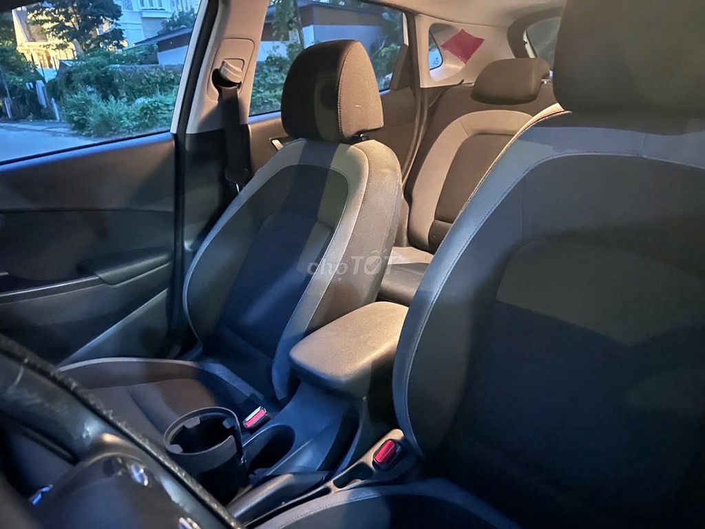 Hyundai Kona 2022 Стандарт 2.0 Белый