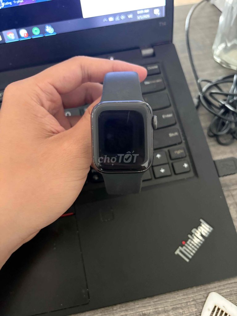 Apple Watch SE 2021 Đen Đã dùng. Mua bán Thiết bị đeo thông minh tại Huyện Củ Chi Tp Hồ Chí Minh được đăng bởi thanh hình 1