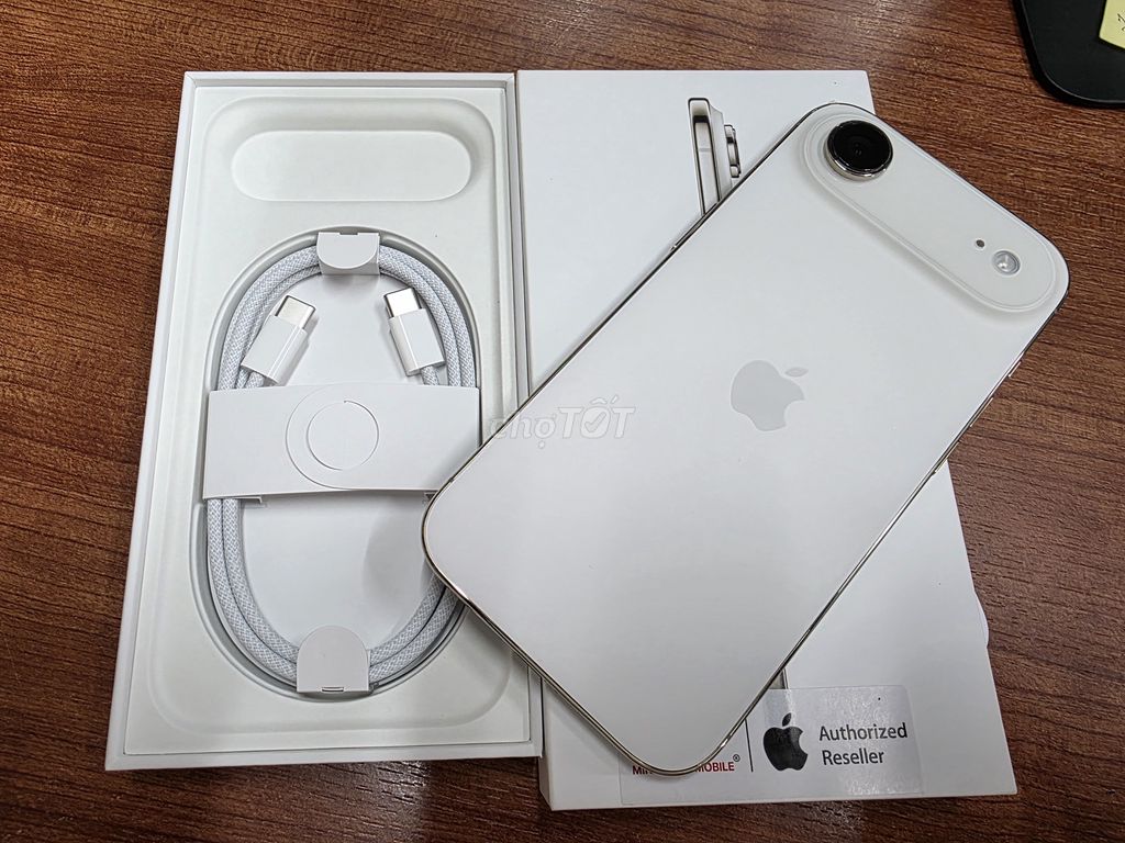 Apple iPhone Air 256GB Vàng. Mua bán Điện thoại tại Quận Tân Phú Tp Hồ Chí Minh được đăng bởi Hải hình 1