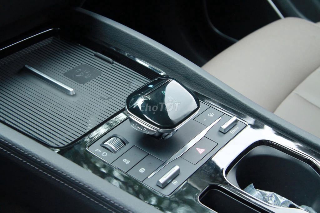 BYD M6 sx 2024 màu trắng đẹp. Mua bán Ô tô tại Quận Gò Vấp Tp Hồ Chí Minh được đăng bởi Quang hình 6