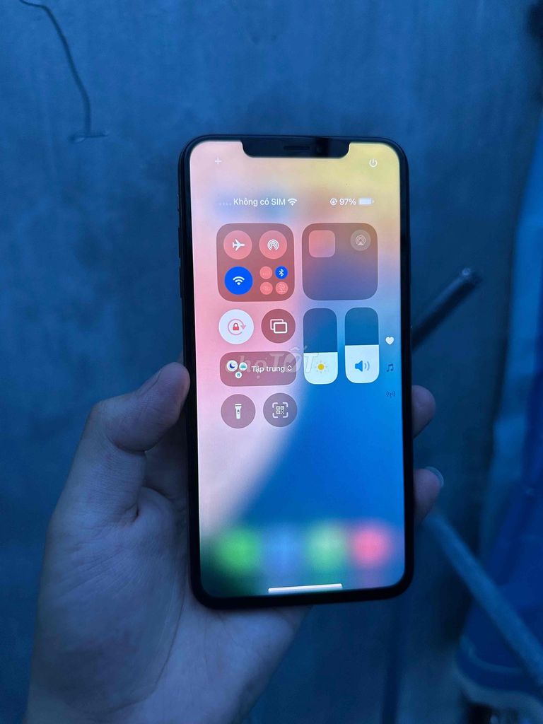 iPhone XS Max Vàng 87% Máy lock. Mua bán Điện thoại tại Thành phố Vũng Tàu Bà Rịa - Vũng Tàu được đăng bởi john nguyen hình 1