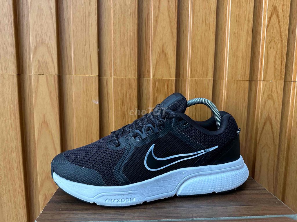 Giày Nike chính hãng size 41 mới keng zin 97%