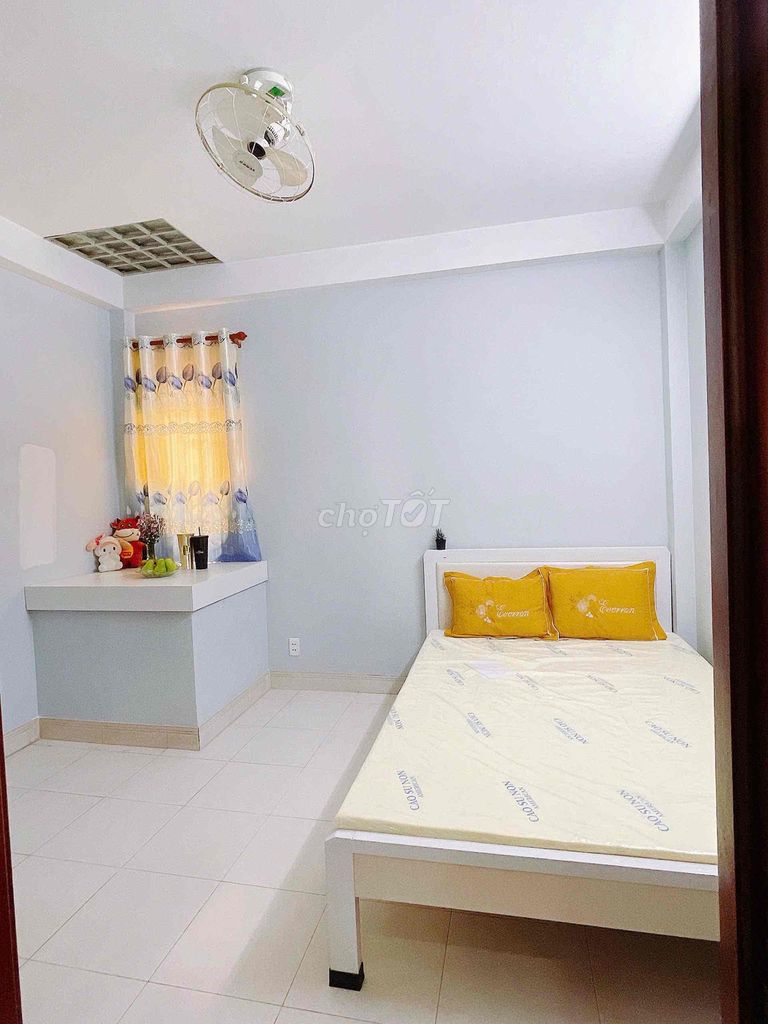 Phòng trọ giá rẻ ngay Đầm Sen tiện di chuyển vào trung tâm