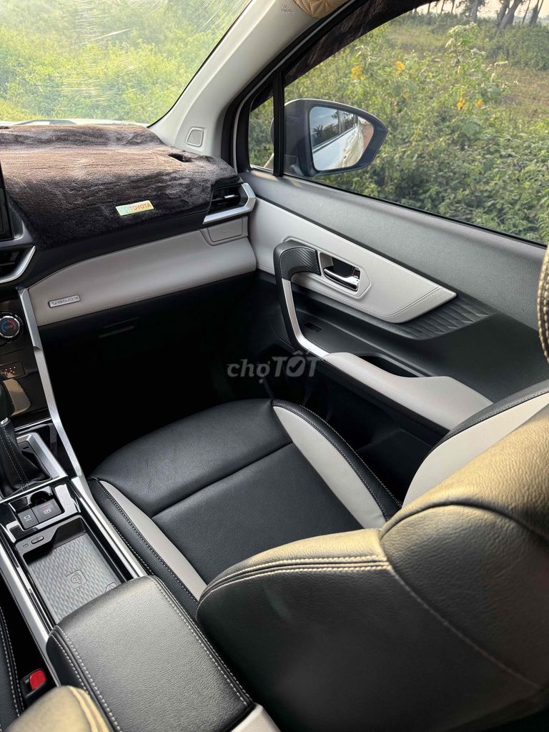 Toyota Veloz Cross 2022 CVT Top - 65000 km. Mua bán Ô tô tại Huyện Krông Búk Đắk Lắk được đăng bởi Tín Nguyễn hình 12