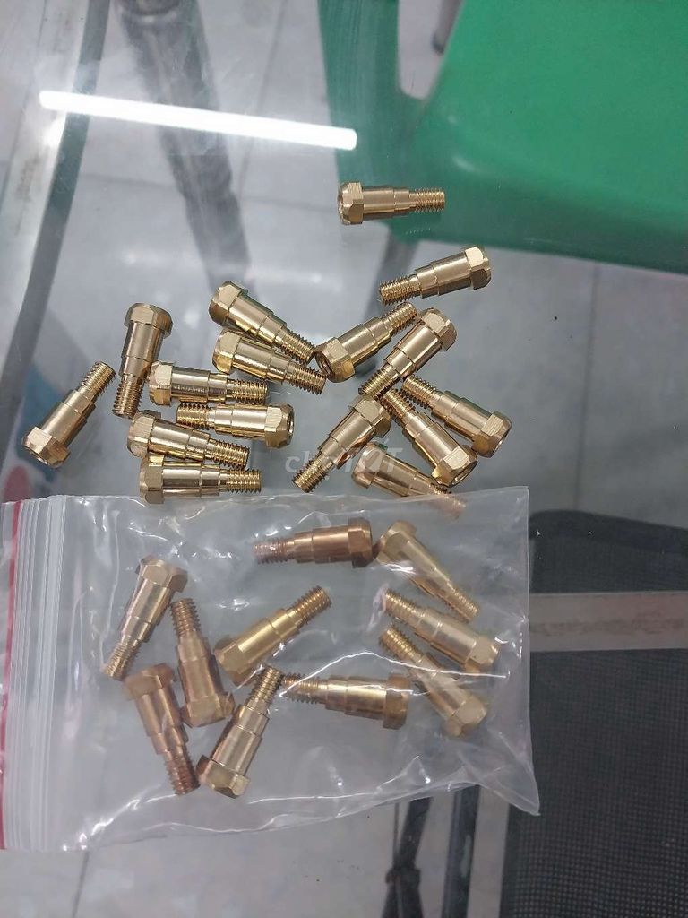 Chân giữ Vàng 24Kd màu Vàng. Mua bán Đồ chuyên dụng, Giống nuôi trồng tại Huyện Châu Thành Hậu Giang được đăng bởi DUY BEL TRẦN hình 1
