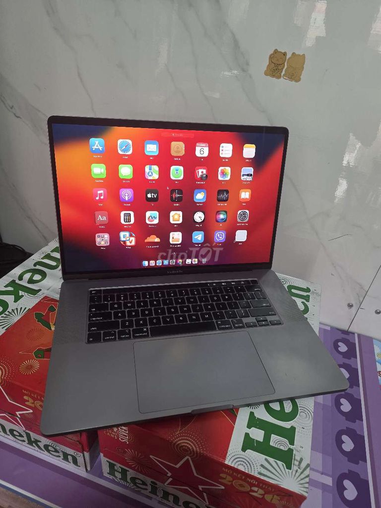 Macbook Pro 2019 16" i7/16G/512G/3K/2VGA zin. Mua bán Laptop tại Quận 12 Tp Hồ Chí Minh được đăng bởi Cầm Đồ Thanh Lý hình 1