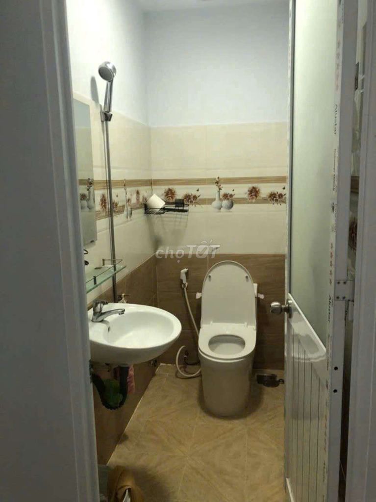 Дом 2 спальни, 2 санузла, 64 м², Хоанг Са, Тан Бинь