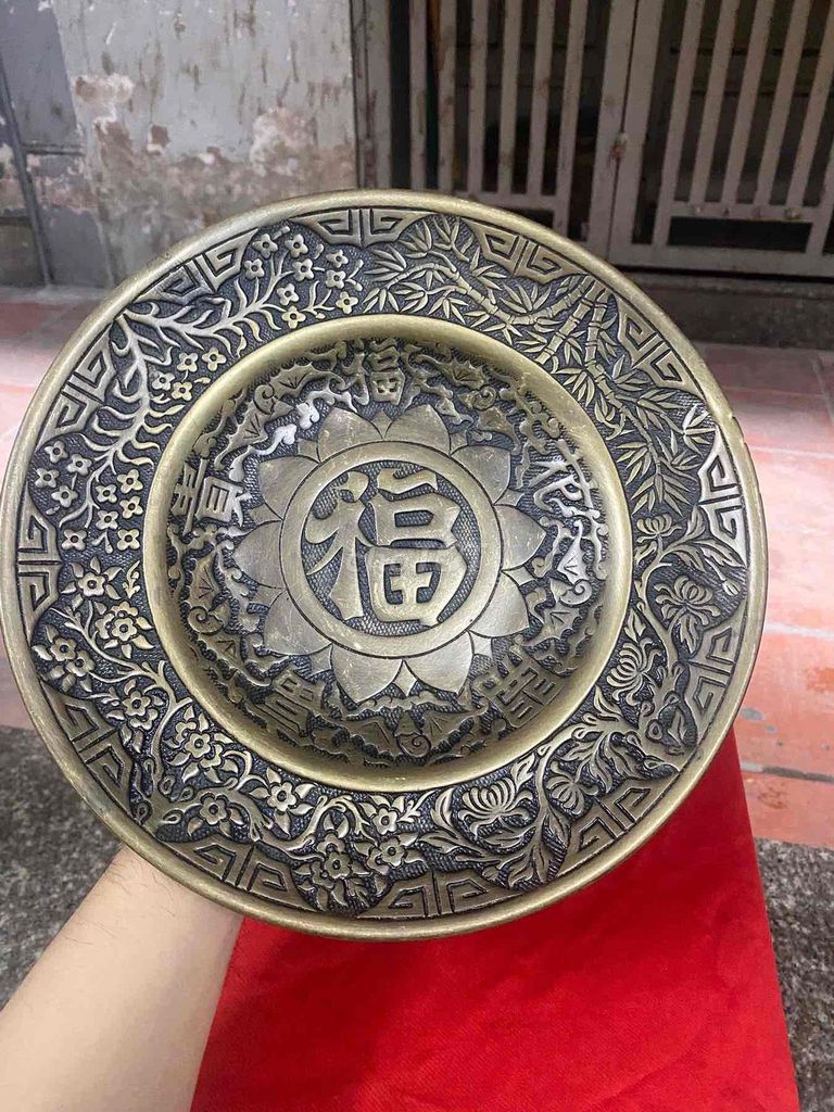 Mâm bồng Đồng cổ xưa đk 28cm. Mua bán Đồ sưu tầm, đồ cổ tại Thị xã Hoài Nhơn Bình Định được đăng bởi Dung hình 1