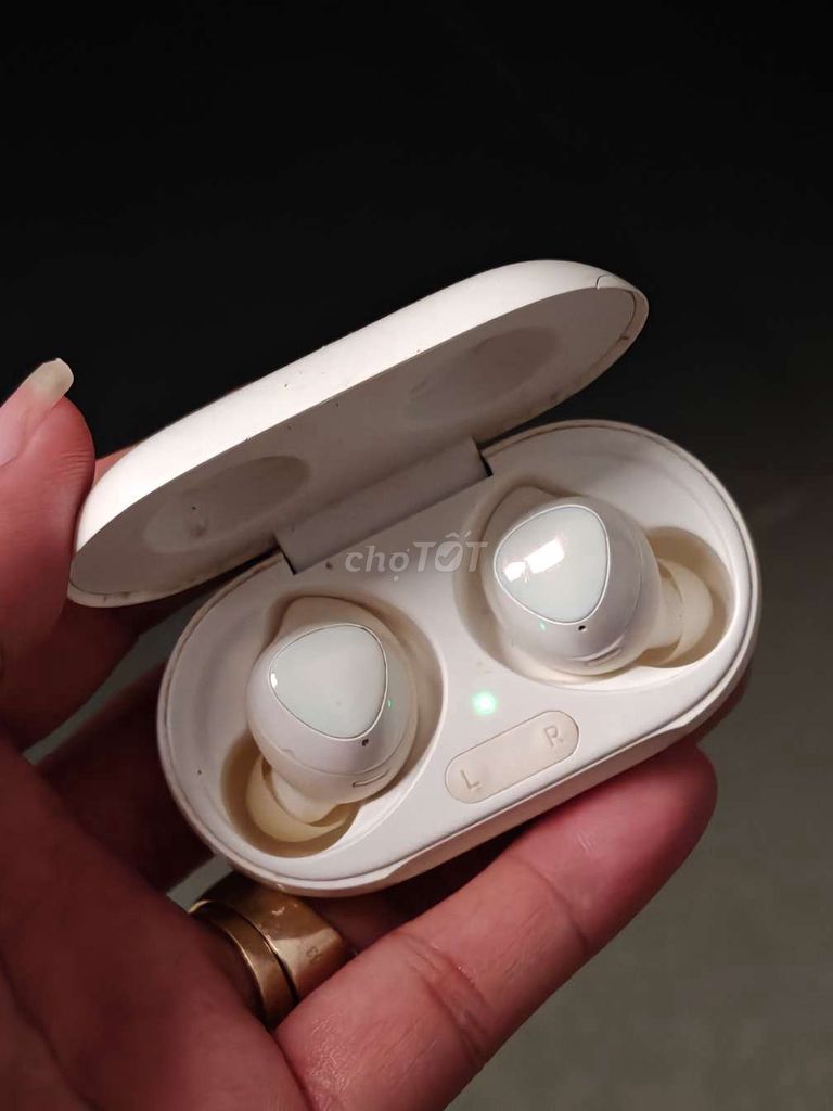Tai nghe Samsung Galaxy Buds+ Trắng. Mua bán Tivi, Âm thanh tại Quận Tân Phú Tp Hồ Chí Minh được đăng bởi Trịnh Huy hình 1
