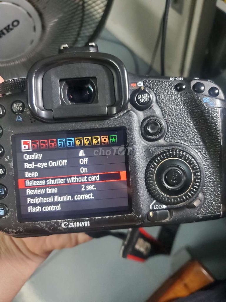Máy ảnh Canon EOS 7D Đã qua sử dụng. Mua bán Máy ảnh, Máy quay tại Thành phố Huế Thừa Thiên Huế được đăng bởi huynh cong hình 1