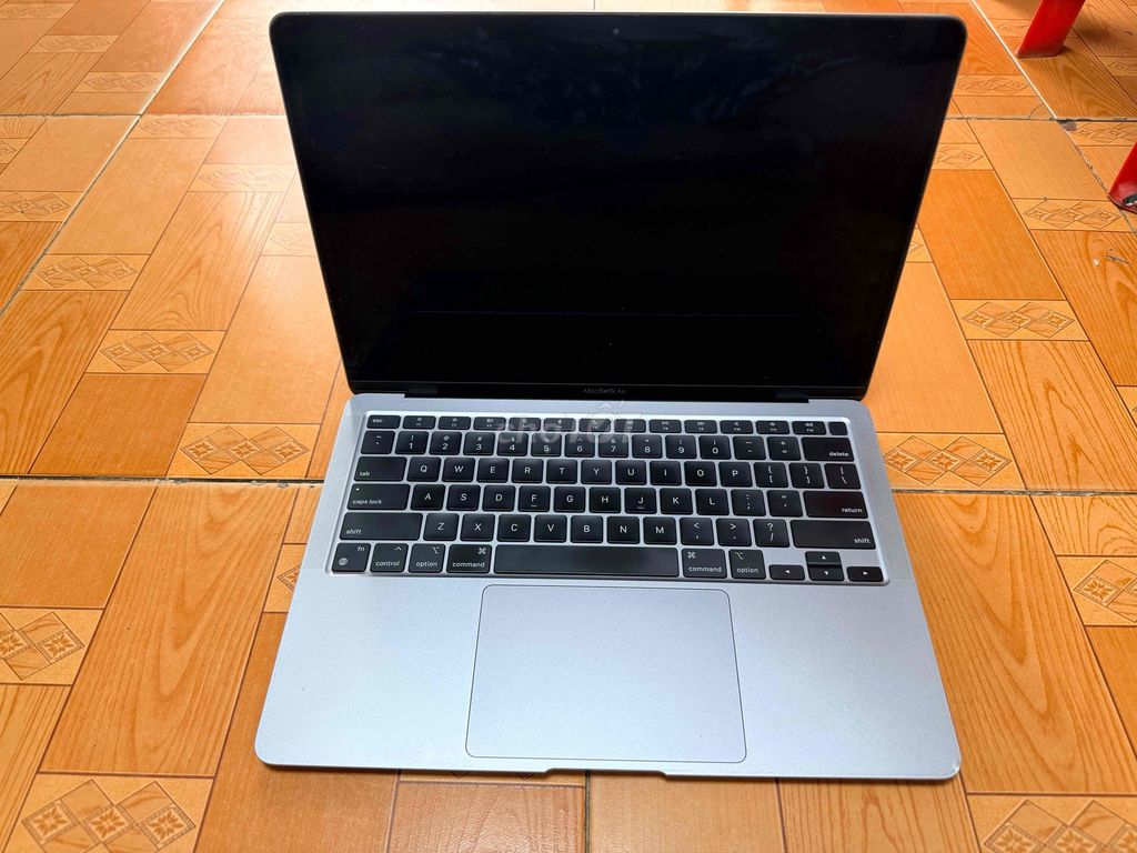 Macbook Air M1 Gray 8gb 256gb nguyên zin. Mua bán Laptop tại Quận 6 Tp Hồ Chí Minh được đăng bởi Chuyên mua bán điện thoại laptop hình 1