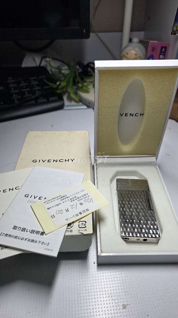 Bật lửa Givenchy 1700 Chrome Like new. Mua bán Đồ sưu tầm, đồ cổ tại Thành phố Nam Định Nam Định được đăng bởi Thanh Dzuy hình 1