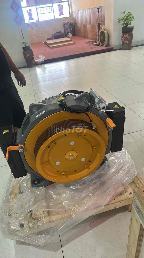 Máy kéo thang máy Torin Drive PMS230 Xám, vàng. Mua bán Đồ chuyên dụng, Giống nuôi trồng tại Quận Ba Đình Hà Nội được đăng bởi Nhism hình 1