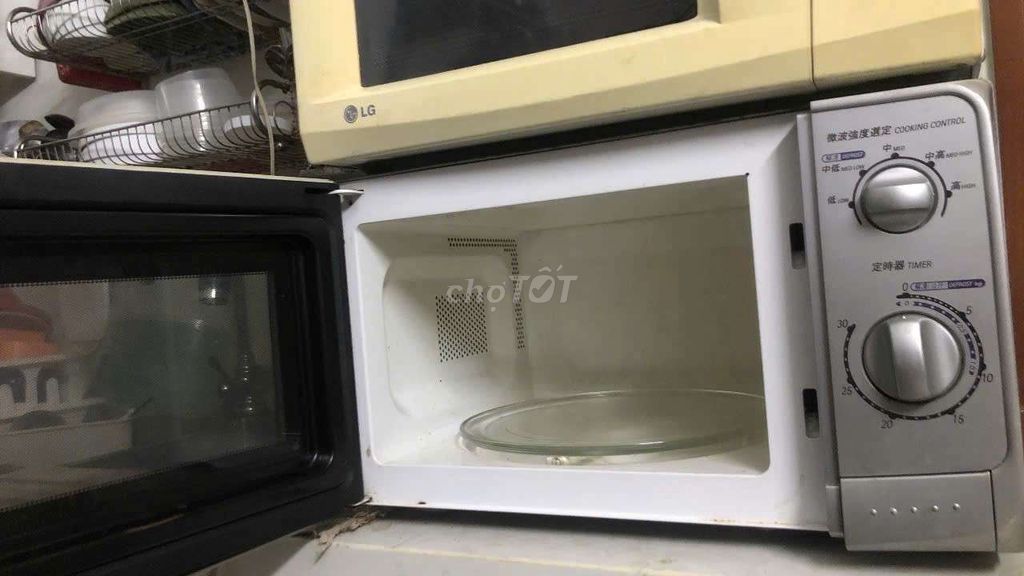 Lò vi sóng Sharp Bạc Đã sử dụng. Mua bán Bếp, lò, đồ điện nhà bếp tại Quận 12 Tp Hồ Chí Minh được đăng bởi Gái Họ Phạm hình 1