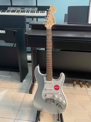 Guitar Squier by Fender Stratocaster HSS. Mua bán Nhạc cụ tại Quận 12 Tp Hồ Chí Minh được đăng bởi Mua Bán đàn Organ