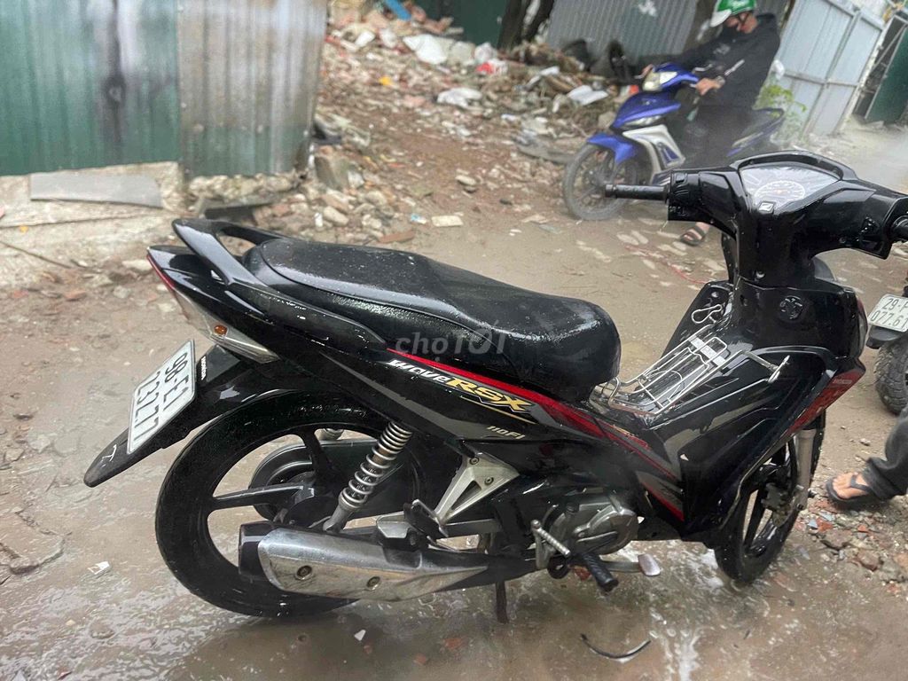 wave Rsx Fi thanh lí. Mua bán Xe máy tại Quận Thanh Xuân Hà Nội được đăng bởi Linh Trần hình 2