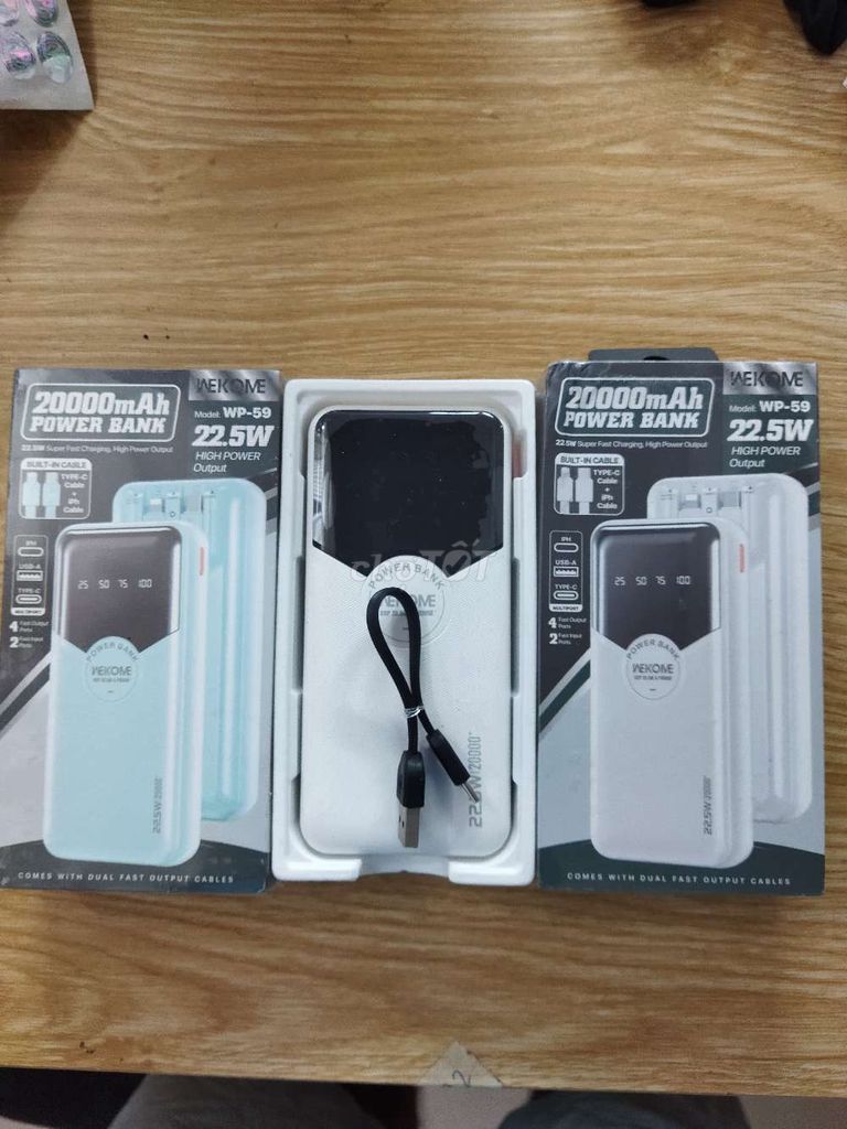 Sạc dự Phòng chính hãng Wekome 20.000mah.