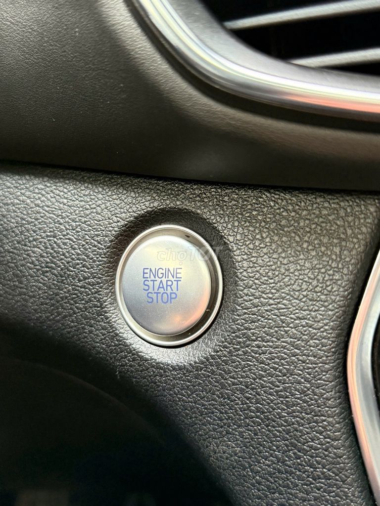 Hyundai Santa Fe 2019 2.2D Premium - 80000 km. Mua bán Ô tô tại Quận Long Biên Hà Nội được đăng bởi Lê Anh hình 8