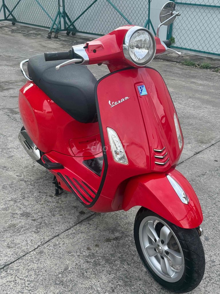 Скутер Piaggio Vespa Primavera Red