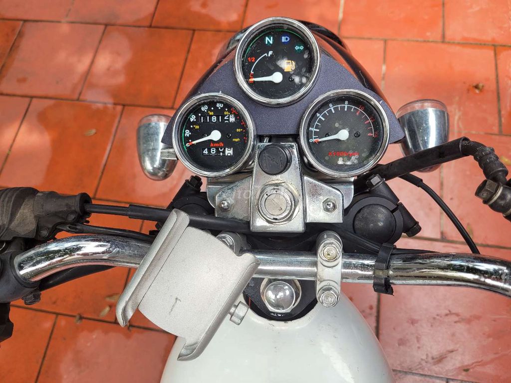 Husky 125 ít sử dụng nên muốn nhượng lại em nó. Mua bán Xe máy tại Huyện Chương Mỹ Hà Nội được đăng bởi Albert Dan hình 7