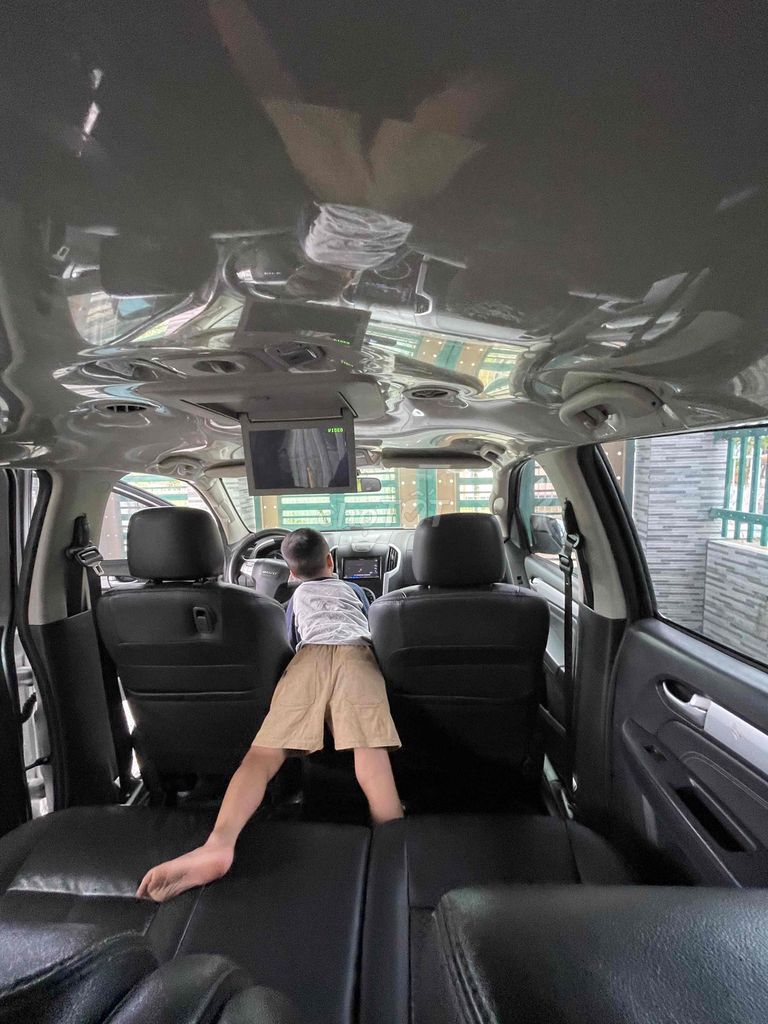 Isuzu Mu X 2017 2.5 4X2 MT - Xe gia đình đi kỹ. Mua bán Ô tô tại Thành phố Thủ Đức Tp Hồ Chí Minh được đăng bởi Nguyen Truong hình 14