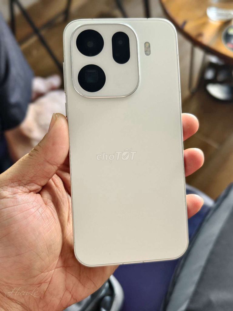 Oppo Find X9 Pro 256GB Trắng 97%. Mua bán Điện thoại tại Thành phố Buôn Ma Thuột Đắk Lắk được đăng bởi Lê Hiếu 94 hình 1