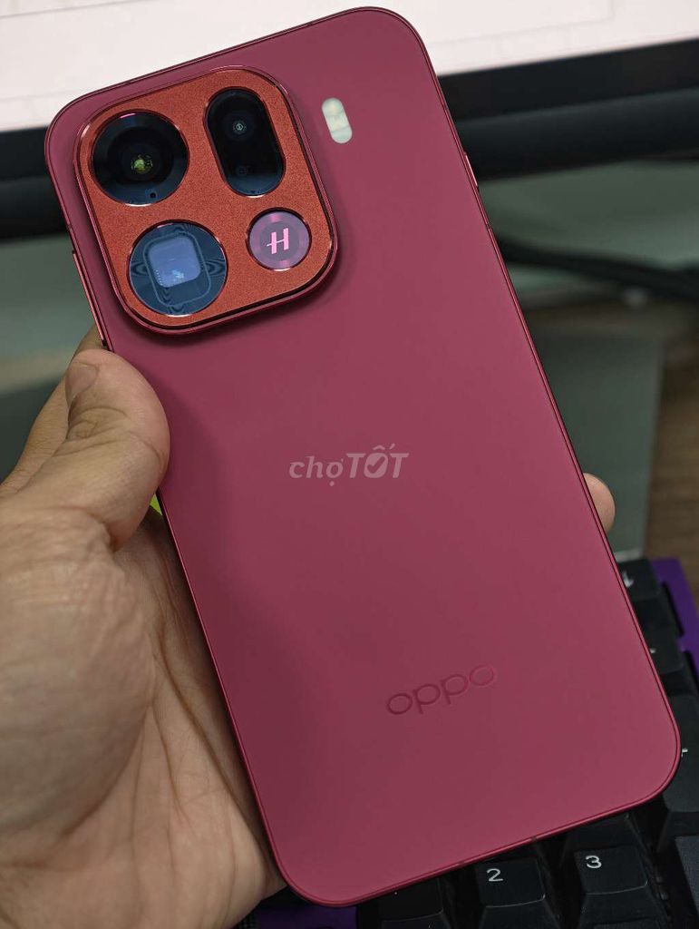 Oppo Find X9 Pro 512GB Đỏ 98.9%. Mua bán Điện thoại tại Quận Tân Bình Tp Hồ Chí Minh được đăng bởi Nguyễn Hữu Quốc Thắng hình 1