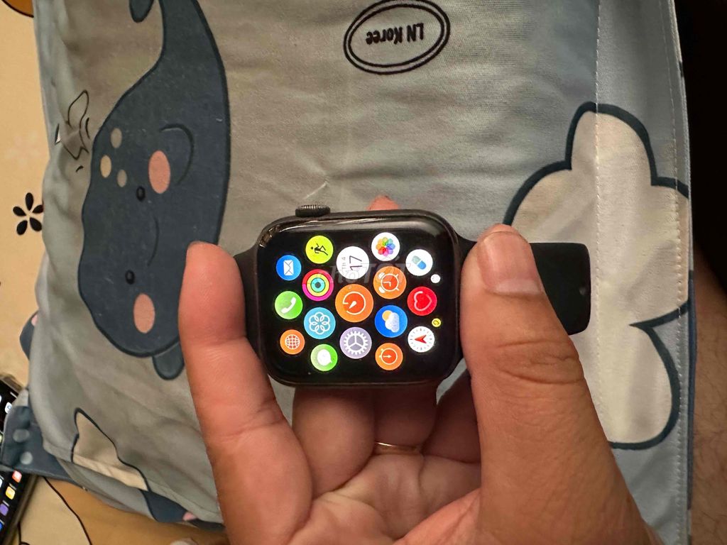 Apple Watch SE 44mm mún gl sang thép. Mua bán Thiết bị đeo thông minh tại Huyện Phong Điền Cần Thơ được đăng bởi Tuấn hình 1