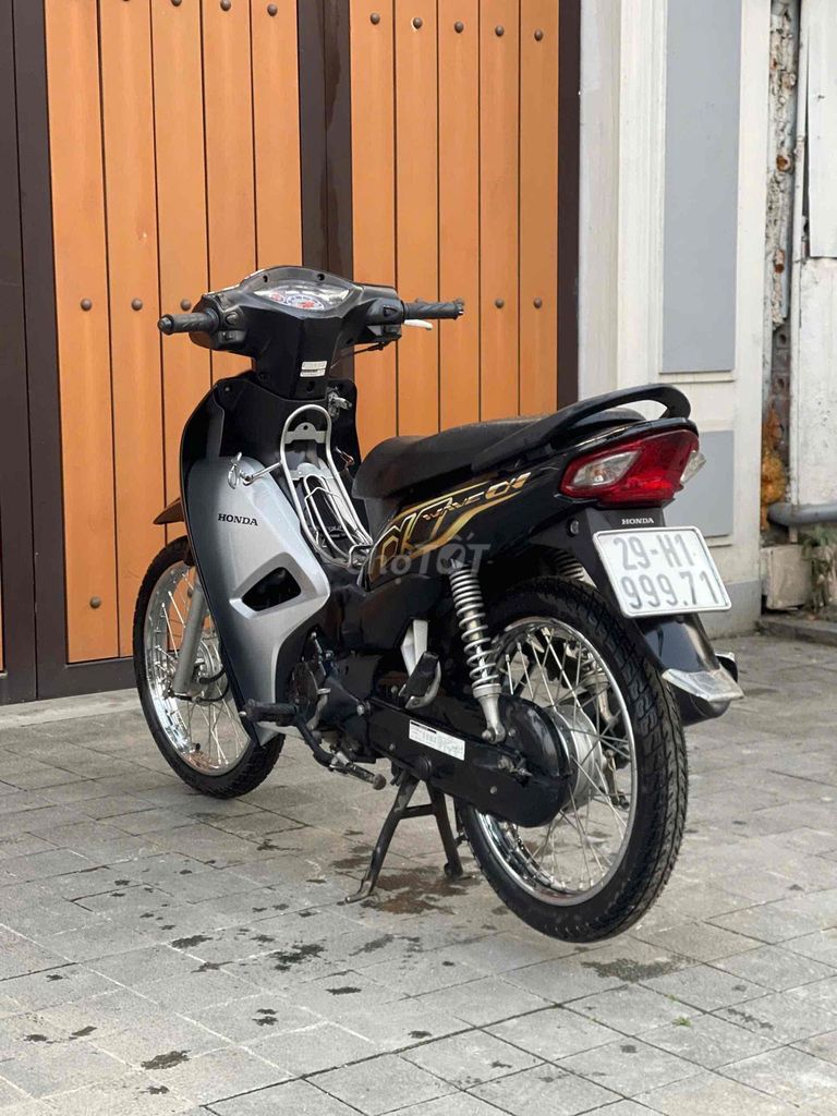 Honda Wave 110 2018 Đen Bạc 21000 km. Mua bán Xe máy tại Huyện Gia Lâm Hà Nội được đăng bởi Xe Máy Phúc Hưng hình 3