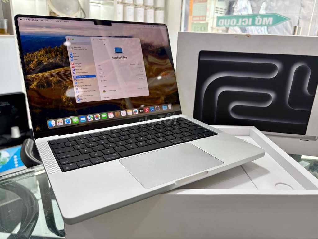 Macbook Pro M3 8GB/512GB Bạc TGDĐ Fullbox P100%. Mua bán Laptop tại Quận Đống Đa Hà Nội được đăng bởi Quý Hoàng hình 1