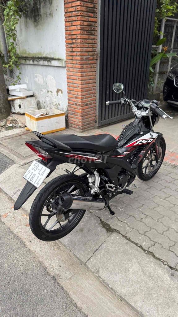 Honda Sonic 150 2021 Đen 21000 km. Mua bán Xe máy tại Quận Bình Thạnh Tp Hồ Chí Minh được đăng bởi Quyphan hình 4