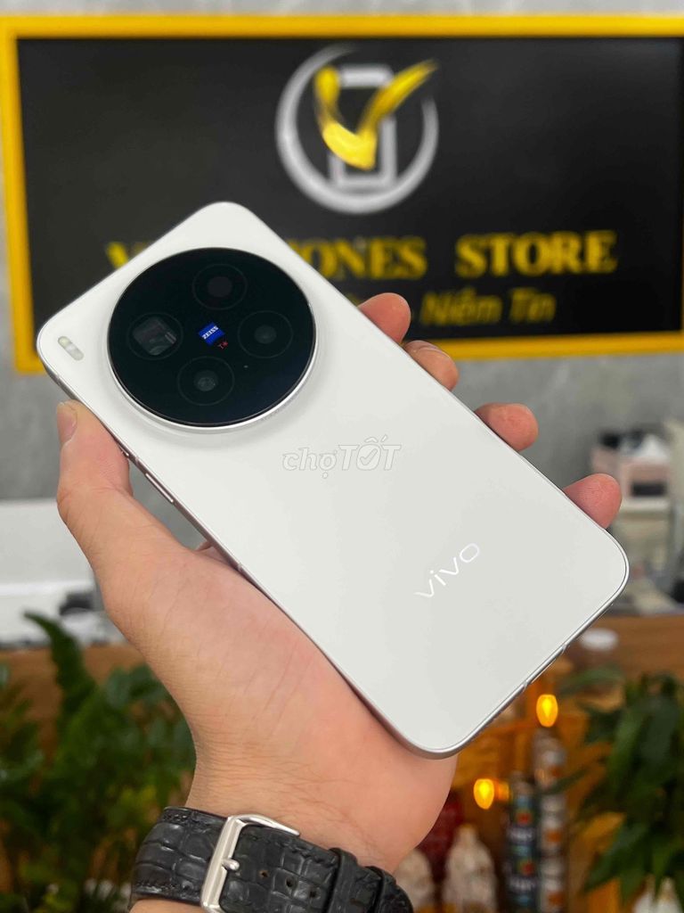 Vivo X300 Pro 256GB Trắng keng nét pin 100 giá yêu. Mua bán Điện thoại tại Quận Thanh Khê Đà Nẵng được đăng bởi Vietphones Store 16 Kỳ Đồng hình 1