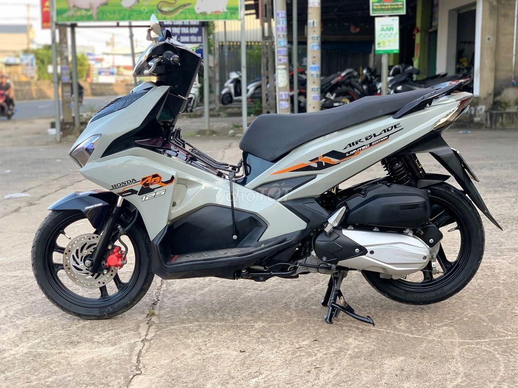 🏷️Honda Airblade 2019 Smartkey🏷️. Mua bán Xe máy tại Huyện Trảng Bom Đồng Nai được đăng bởi Phạm Minh An hình 7