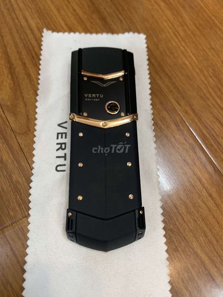 Vertu Signature S Đen Vàng Mới 99%. Mua bán Điện thoại tại Quận Gò Vấp Tp Hồ Chí Minh được đăng bởi Thịnh Nguyễn hình 1